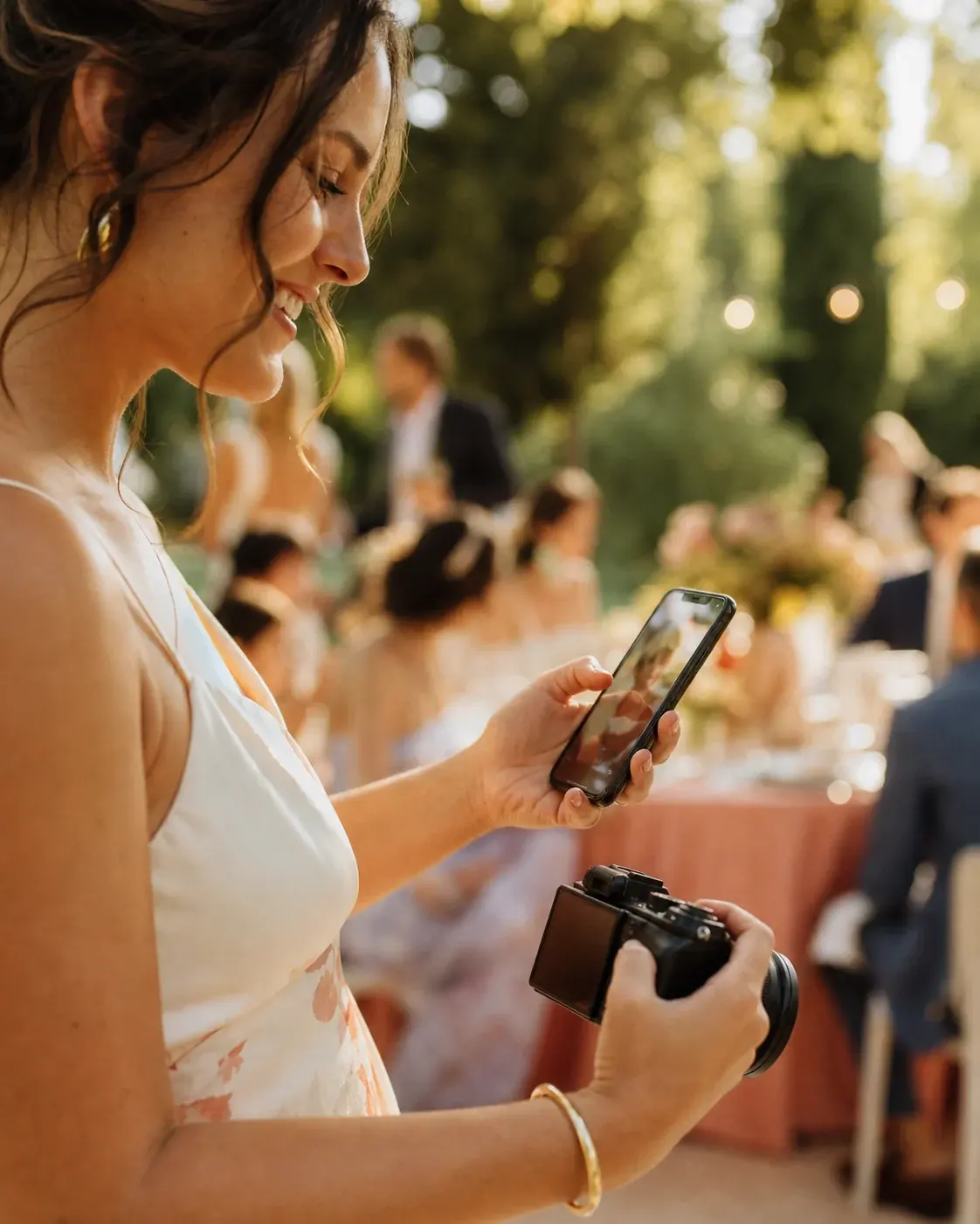 Dépôt de photos et vidéos originales lors d'un mariage photographié par un professionnel
